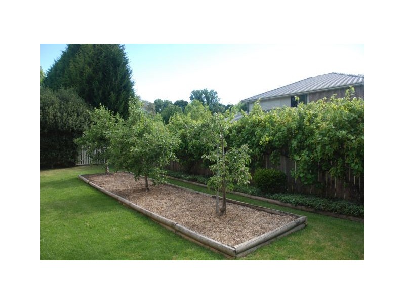 11 Cypress Parade, Bowral NSW 2576