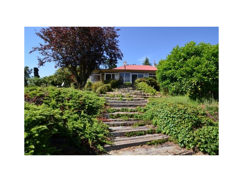 8-10 Lemmons Road, Robertson NSW 2577