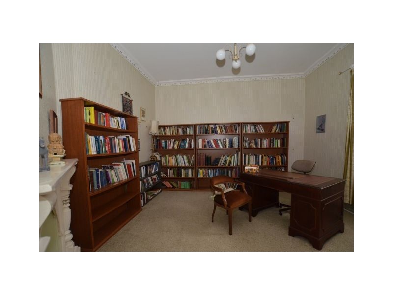 8-10 Lemmons Road, Robertson NSW 2577