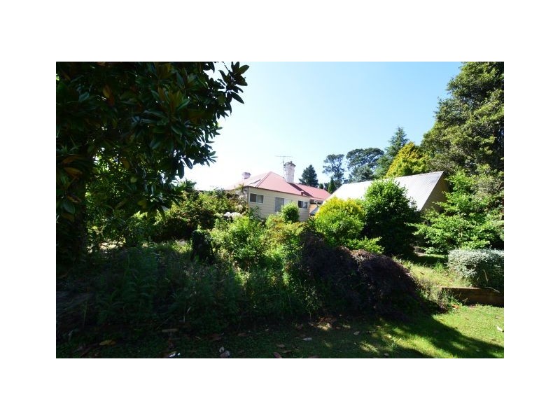 8-10 Lemmons Road, Robertson NSW 2577