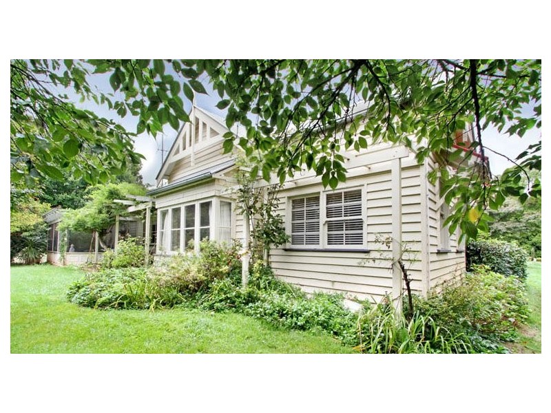 280 Walkers Road, Avoca NSW 2577