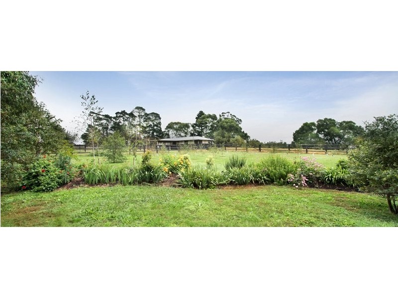 280 Walkers Road, Avoca NSW 2577