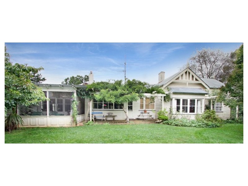 280 Walkers Road, Avoca NSW 2577