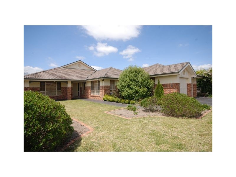 15 Westbrook Crescent, Bowral NSW 2576