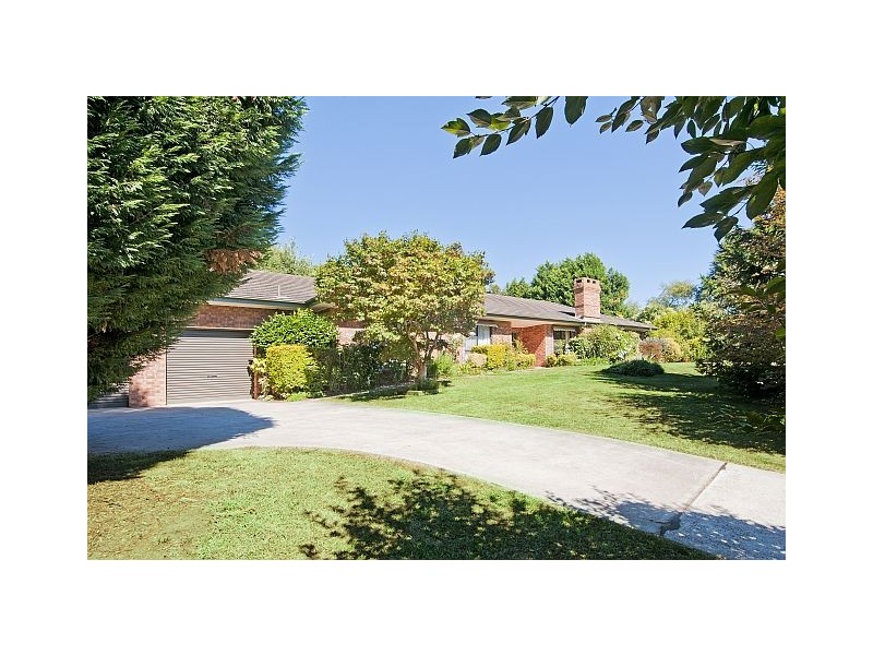 17 Nari Circuit, Moss Vale NSW 2577