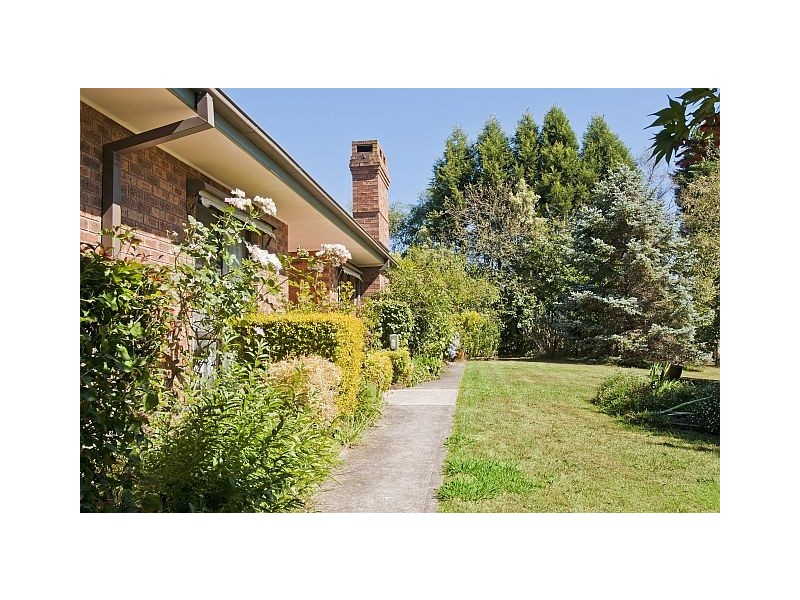 17 Nari Circuit, Moss Vale NSW 2577