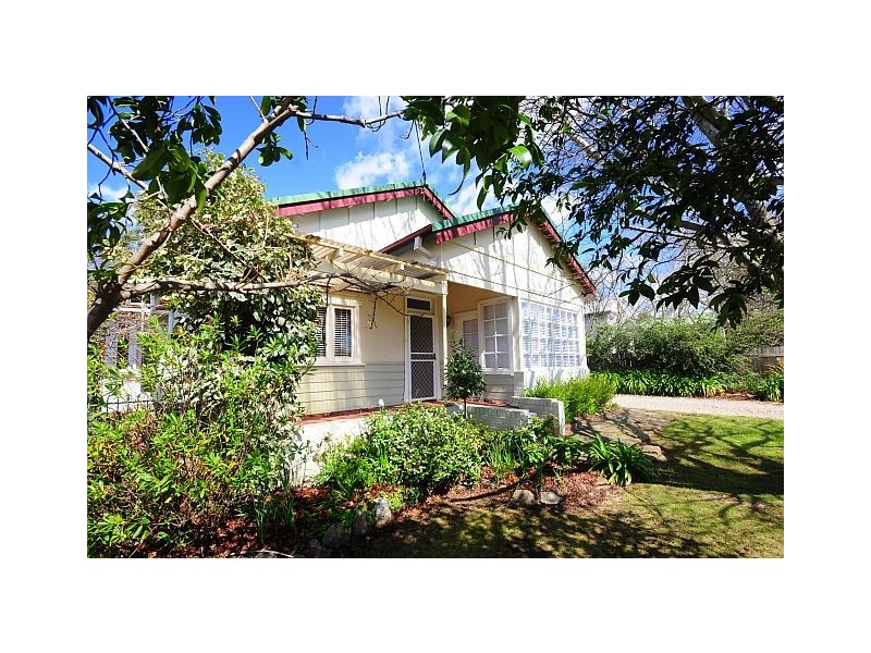 15 Warenda Street, Bowral NSW 2576