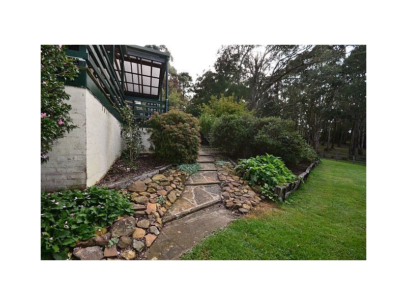 15 Grey Gum Lane, Bundanoon NSW 2578