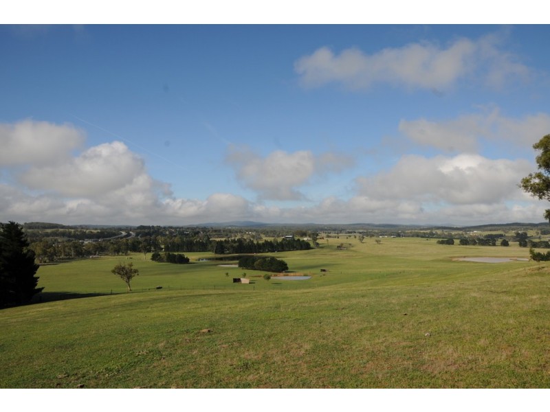 Cnr Redhills Road and Hume Highway, Marulan NSW 2579