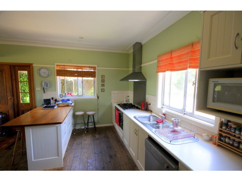 15 Carribee Road, Moss Vale NSW 2577