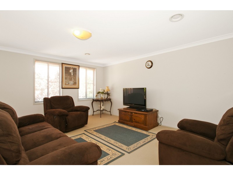 31 Carisbrooke Row, Bowral NSW 2576