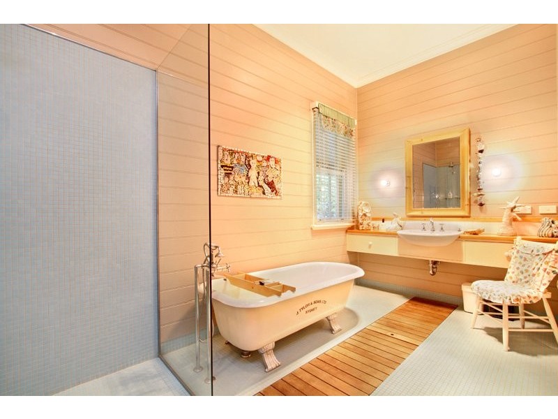 280 Walkers Road, Avoca NSW 2577