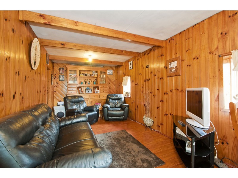 71 Bowral Street, Welby NSW 2575