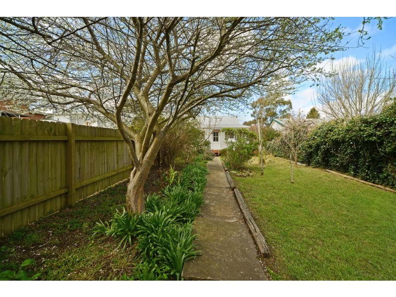 2/41 Browley Street, Moss Vale NSW 2577