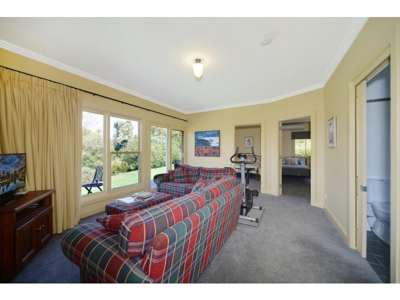 57 Charlotte Street, Robertson NSW 2577