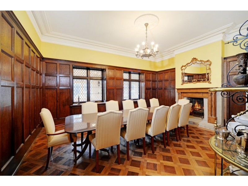 10 Railway Parade, Burradoo NSW 2576