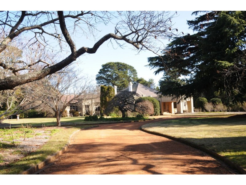 10 Railway Parade, Burradoo NSW 2576