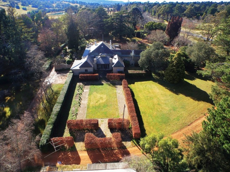 10 Railway Parade, Burradoo NSW 2576