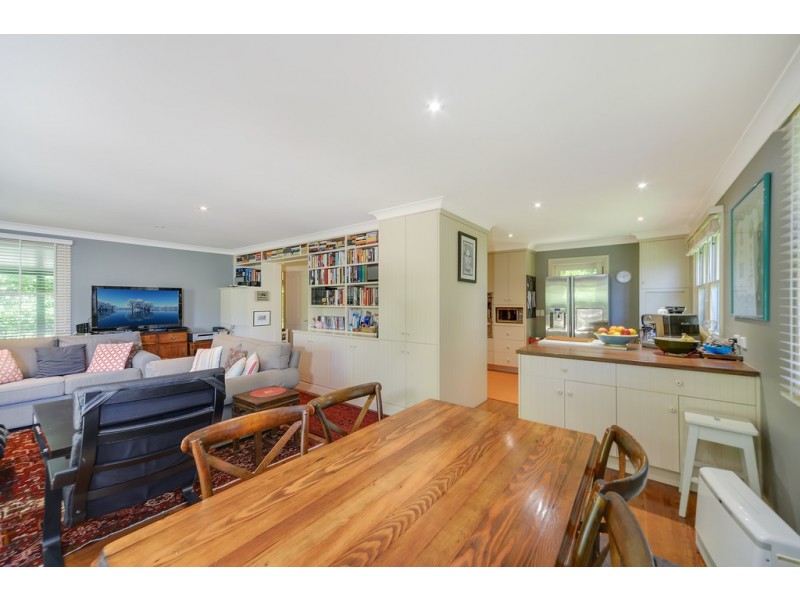 8 Burrawang Station Road, Burrawang NSW 2577