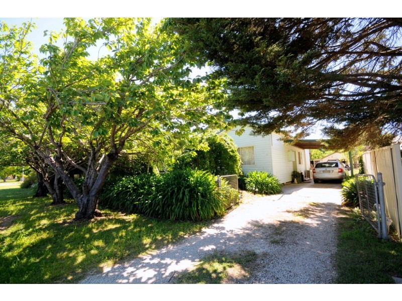 17 Sydney Street, New Berrima NSW 2577