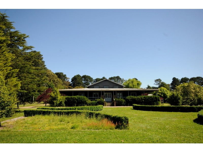 1112 Nowra Road, Fitzroy Falls NSW 2577