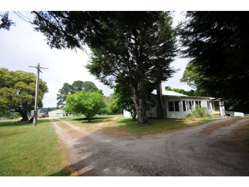 1 Pearsons Lane, Robertson NSW 2577