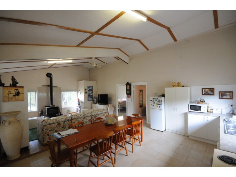 1 Pearsons Lane, Robertson NSW 2577