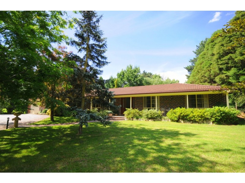 4 Elizabeth Street, Burradoo NSW 2576