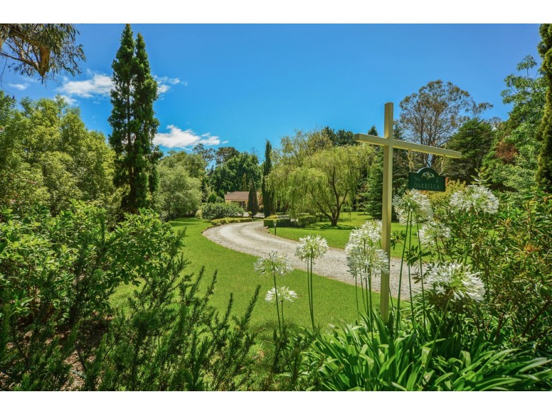 4 Elizabeth Street, Burradoo NSW 2576