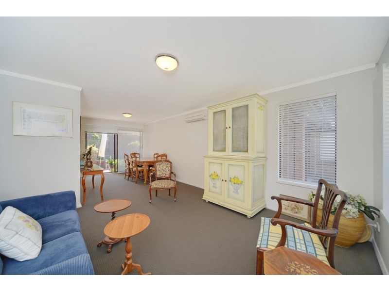 2/17 Charlton Close, Bowral NSW 2576