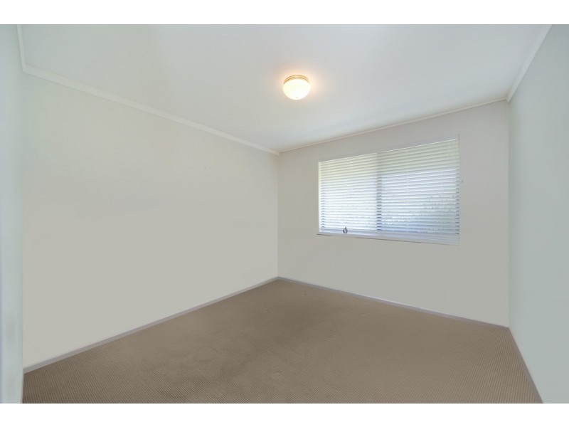 2/17 Charlton Close, Bowral NSW 2576