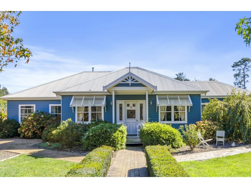 8 Isabella Way, Bowral NSW 2576