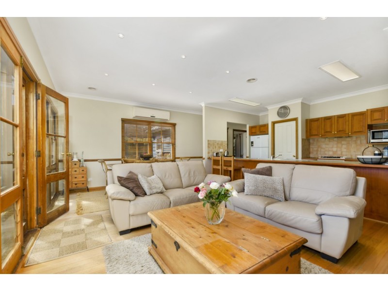 8 Isabella Way, Bowral NSW 2576