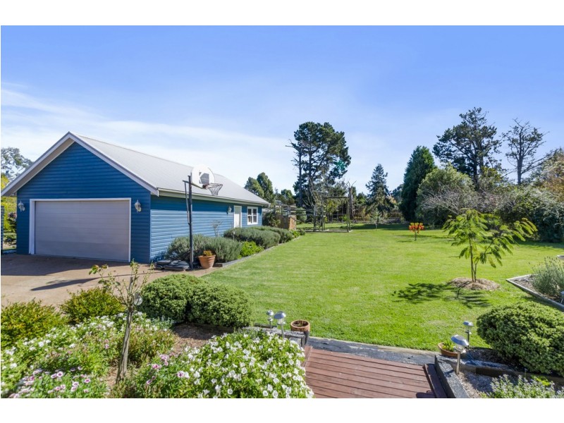 8 Isabella Way, Bowral NSW 2576