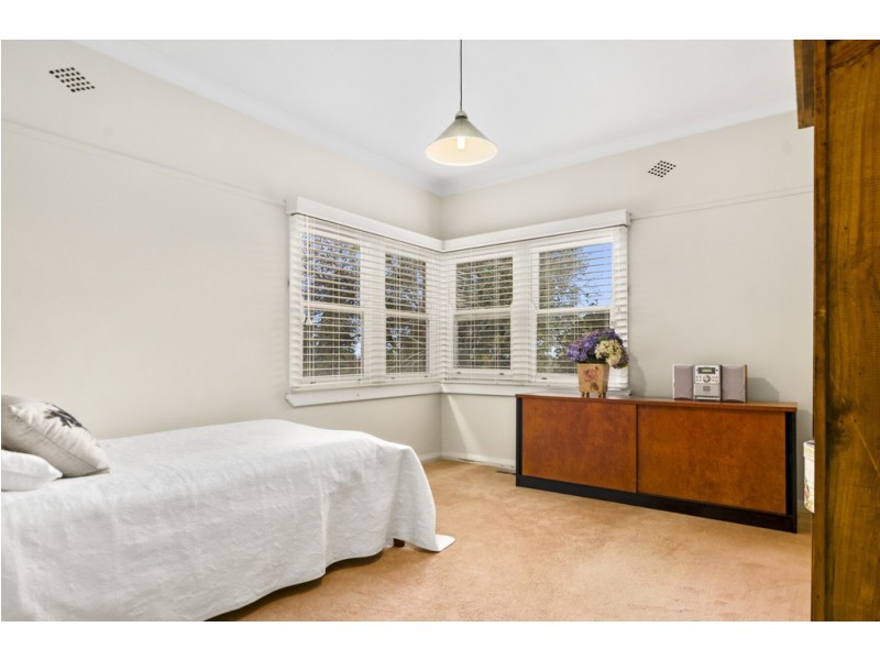 6 Merilbah Road, Bowral NSW 2576