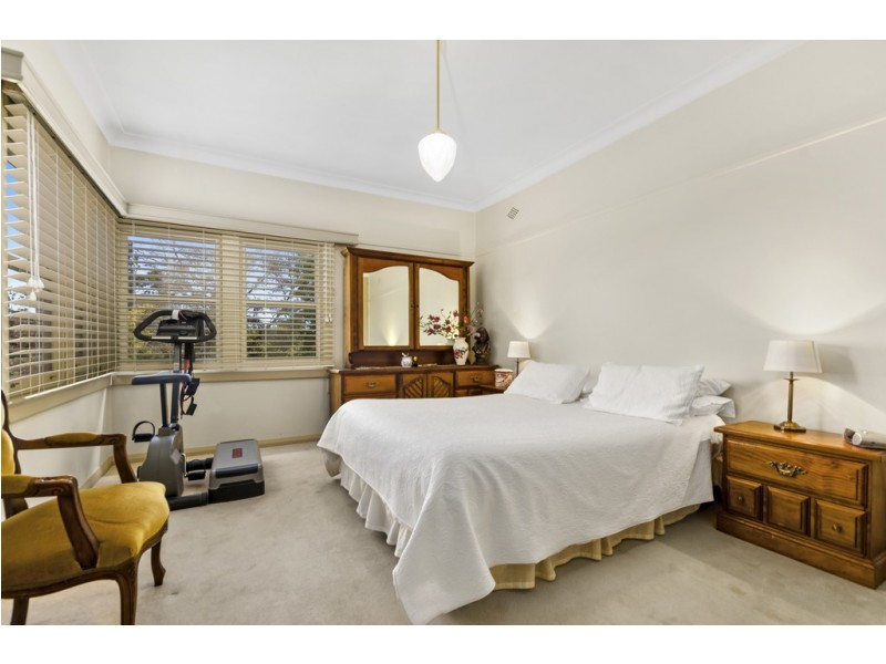 6 Merilbah Road, Bowral NSW 2576