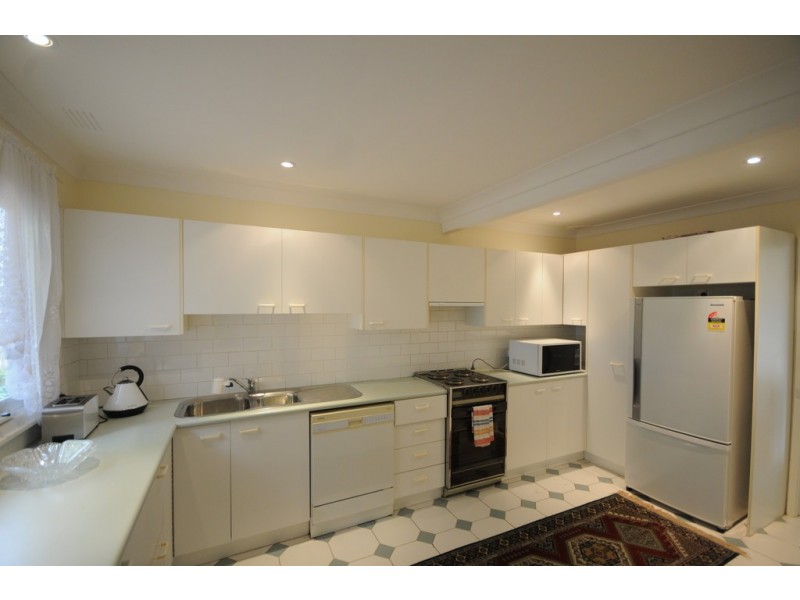 33 Carribee Road, Moss Vale NSW 2577