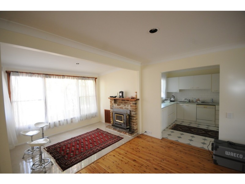 33 Carribee Road, Moss Vale NSW 2577