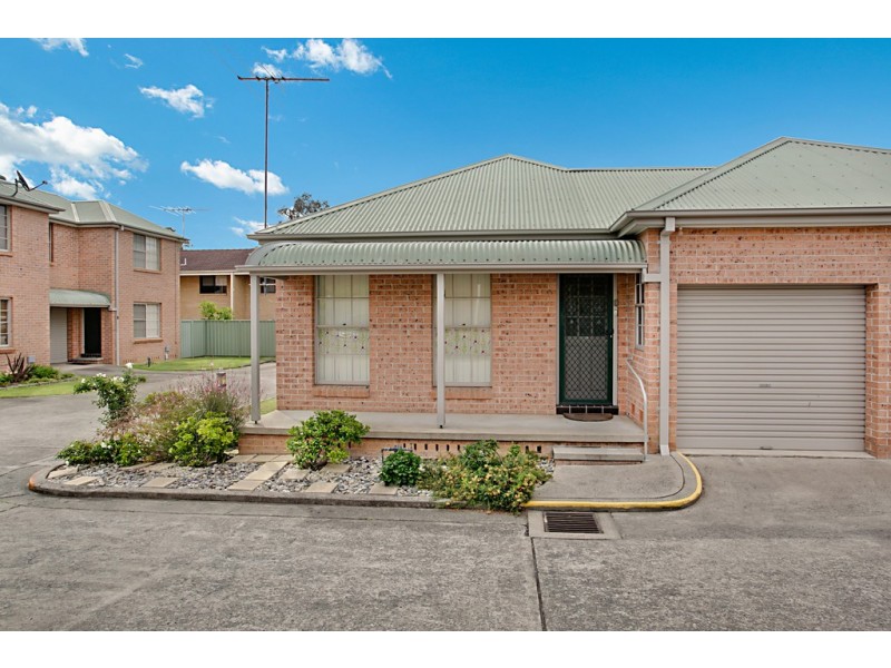 4/37 Kingsclare Street, Leumeah NSW 2560