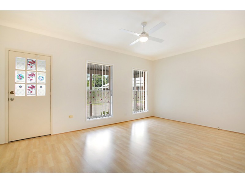 4/37 Kingsclare Street, Leumeah NSW 2560