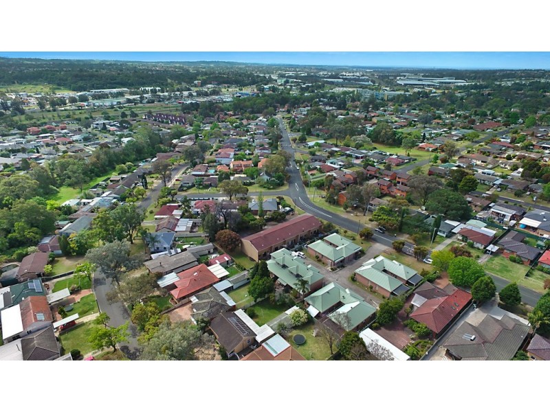 4/37 Kingsclare Street, Leumeah NSW 2560