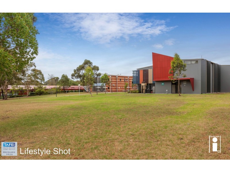 45 Mary Street, Macquarie Fields NSW 2564