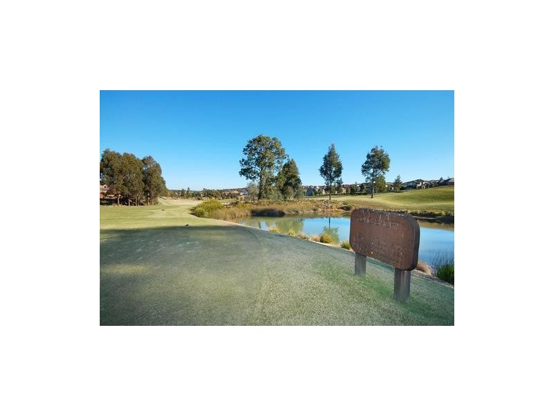 Macquarie Links NSW 2565
