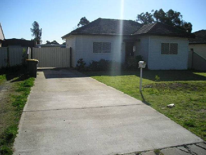 Minto NSW 2566