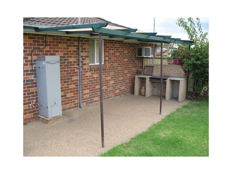 3 LEYLAND PLACE, Ingleburn NSW 2565