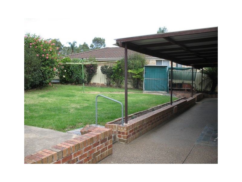 3 LEYLAND PLACE, Ingleburn NSW 2565