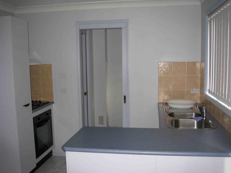 1/14 Westringia Place, Macquarie Fields NSW 2564