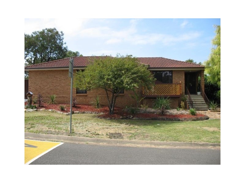 1 MALBEC PLACE, Eschol Park NSW 2558