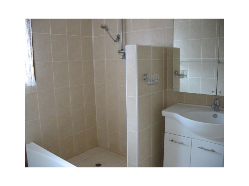 1 MALBEC PLACE, Eschol Park NSW 2558