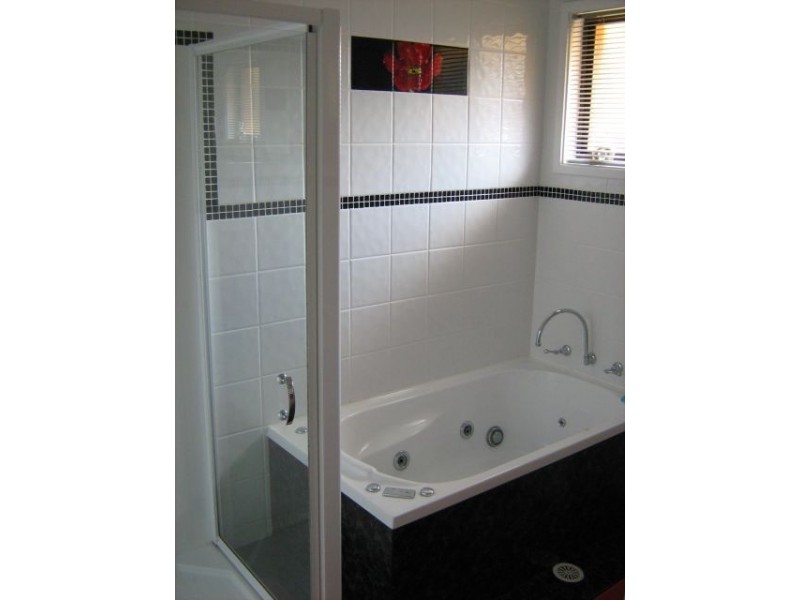 24 Clifford Crescent, Ingleburn NSW 2565